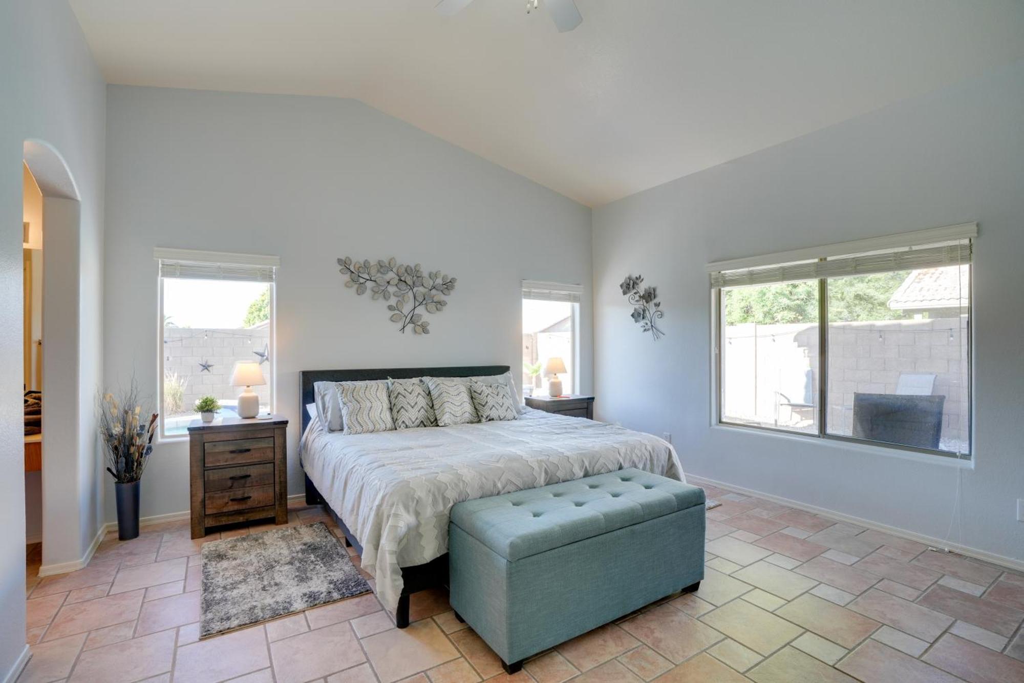 Sunny Surprise Getaway With Private Yard And Pool Villa Dış mekan fotoğraf